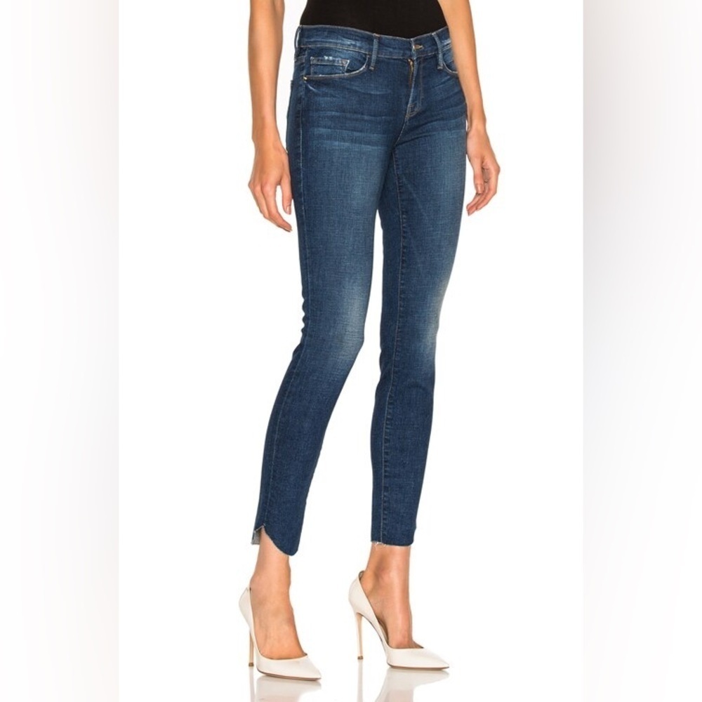 FRAME Denim Le Skinny De Jeanne Tulip Hem in York Distressed